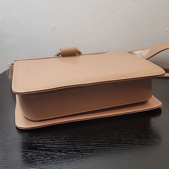 Sequoia Parise Vintage Leather Shoulder Bag - Picture 5 of 12